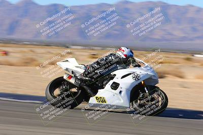 media/Jan-09-2022-SoCal Trackdays (Sun) [[2b1fec8404]]/Turn 8 (1045am)/